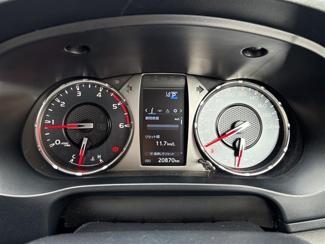 Toyota HILUX 2023 7654811-6