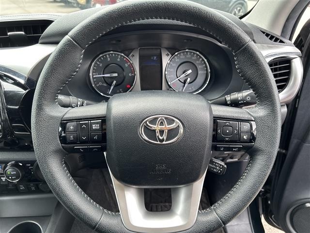 Toyota HILUX 2022 7654812-15