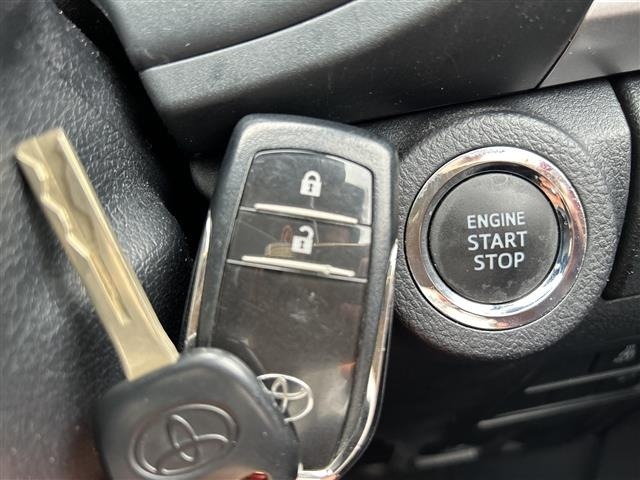 Toyota HILUX 2022 7654812-17