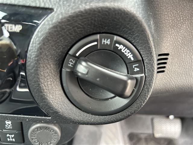 Toyota HILUX 2022 7654812-2