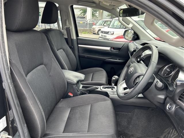 Toyota HILUX 2022 7654812-6