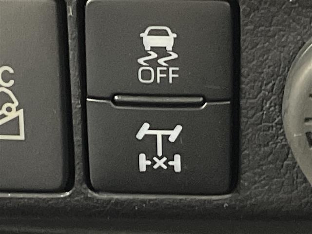 Toyota HILUX 2022 7654818-11
