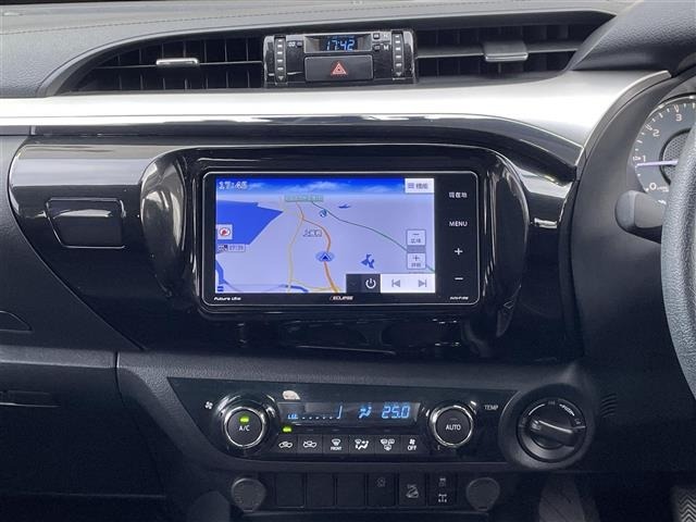 Toyota HILUX 2021 7654819-17