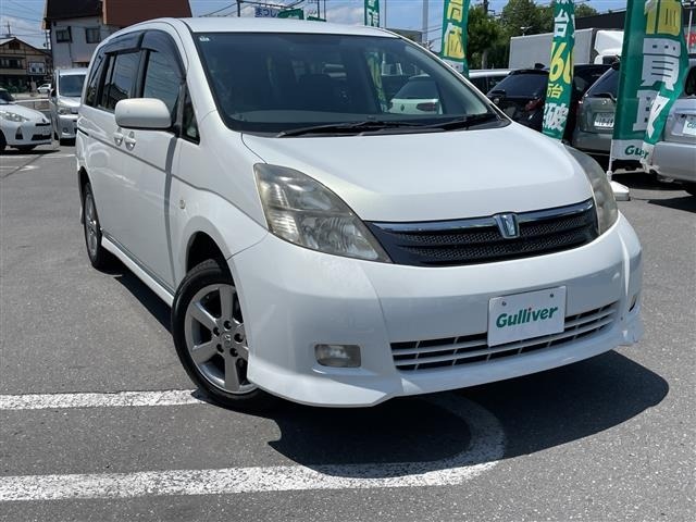 Toyota ISIS 2007 7647864-0