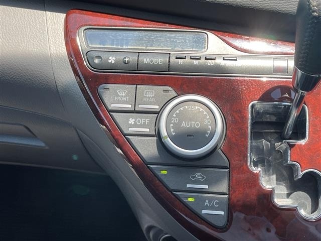 Toyota ISIS 2007 7647864-10