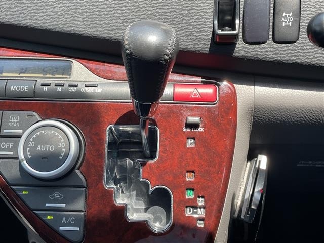 Toyota ISIS 2007 7647864-11