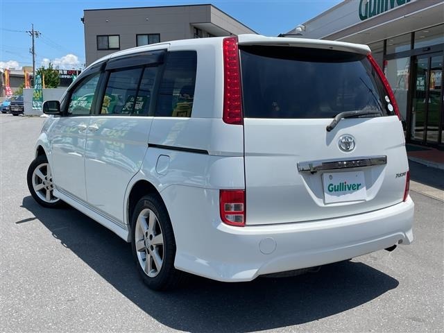 Toyota ISIS 2007 7647864-13