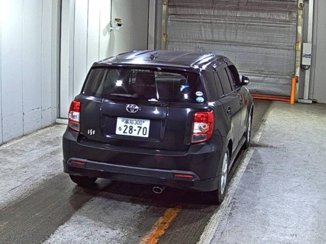 Toyota IST 2010 7658473-5