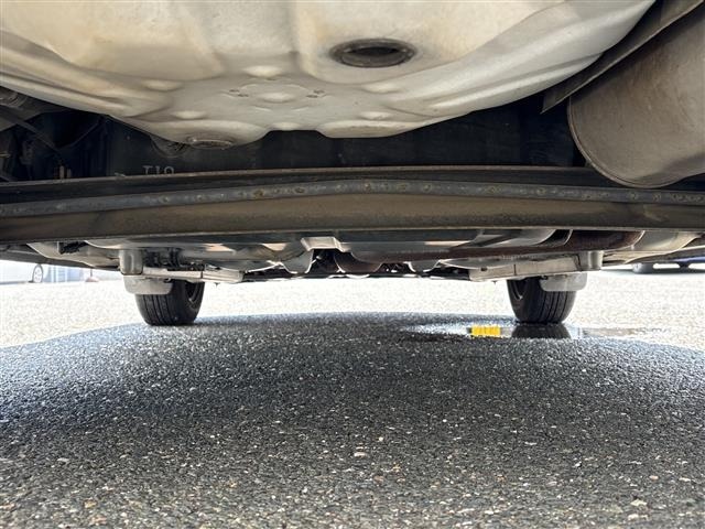 Toyota IST 2003 7658474-11