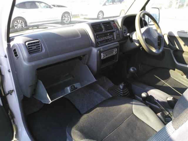 Suzuki JIMNY 2000 7648493-8