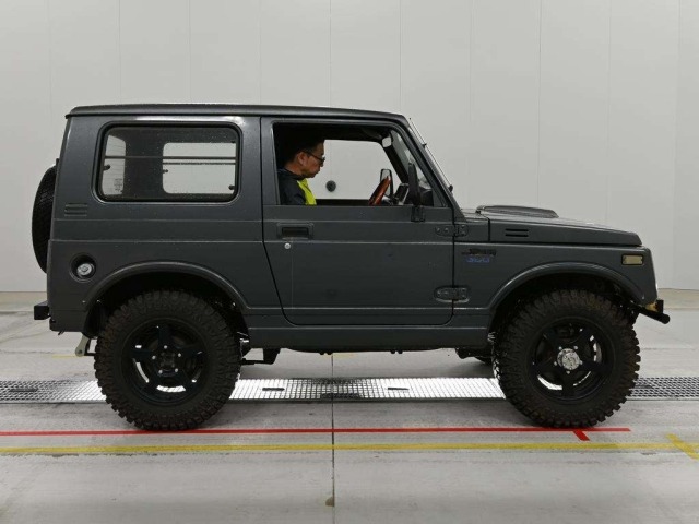 Suzuki JIMNY 1991 7648540-3