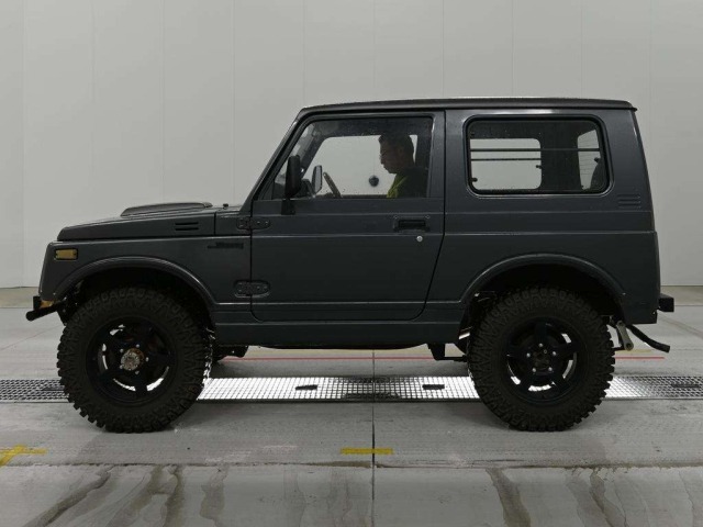 Suzuki JIMNY 1991 7648540-4