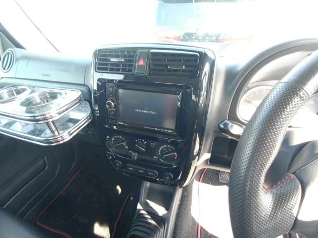 Suzuki JIMNY 2014 7648550-11