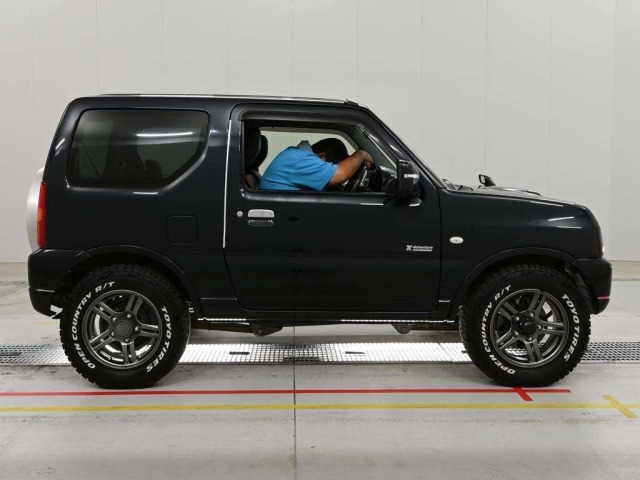 Suzuki JIMNY 2014 7648550-3
