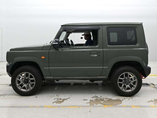 Suzuki JIMNY 2021 7648608-4