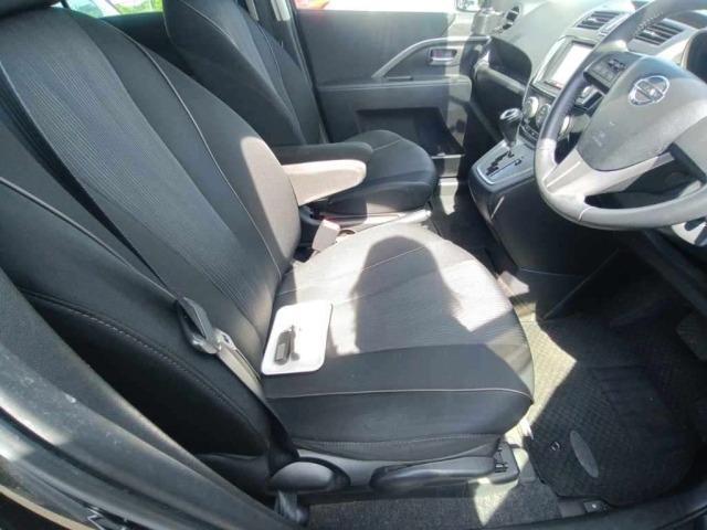 Nissan LAFESTA 2015 7658550-10