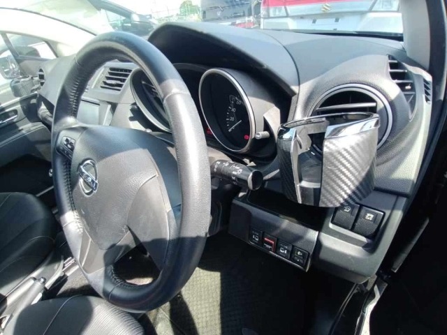 Nissan LAFESTA 2015 7658550-9