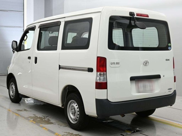 Toyota LITEACE VAN 2018 7648631-6