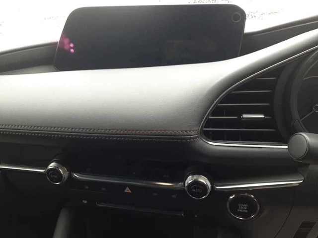 Mazda MAZDA3 2023 7658729-12