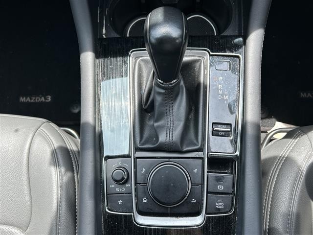 Mazda MAZDA3 2019 7658864-11