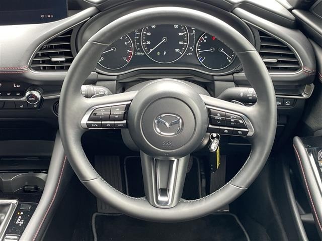 Mazda MAZDA3 2023 7658872-17