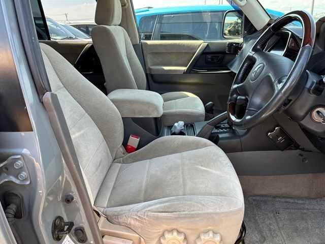 Mitsubishi PAJERO 2000 7658192-7