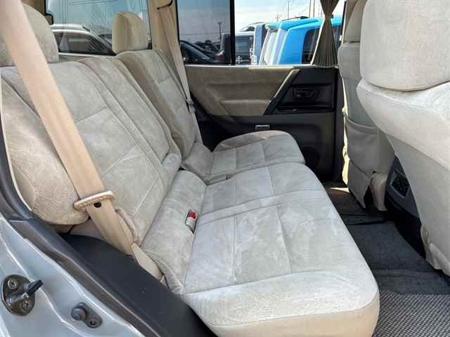 Mitsubishi PAJERO 2000 7658192-8