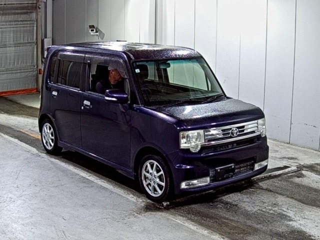 Toyota PIXIS SPACE 2015 7658421-0