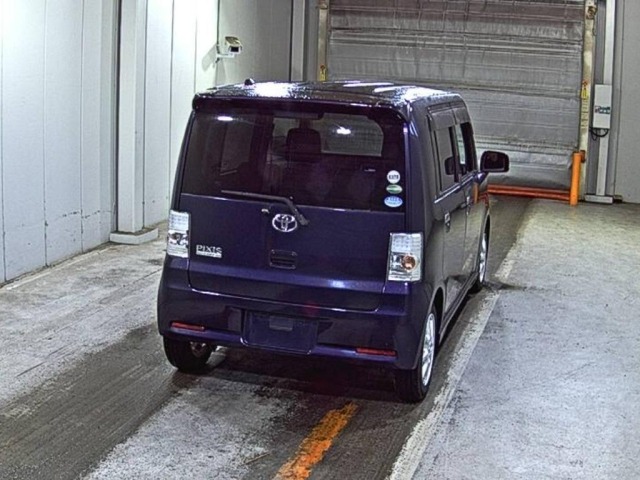 Toyota PIXIS SPACE 2015 7658421-5