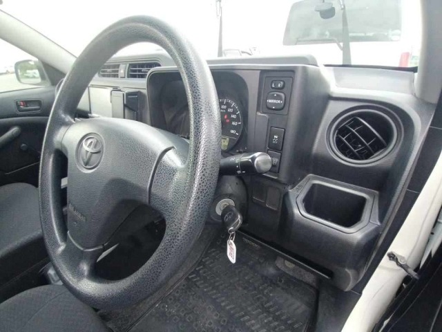 Toyota PROBOX VAN 2015 7646713-9