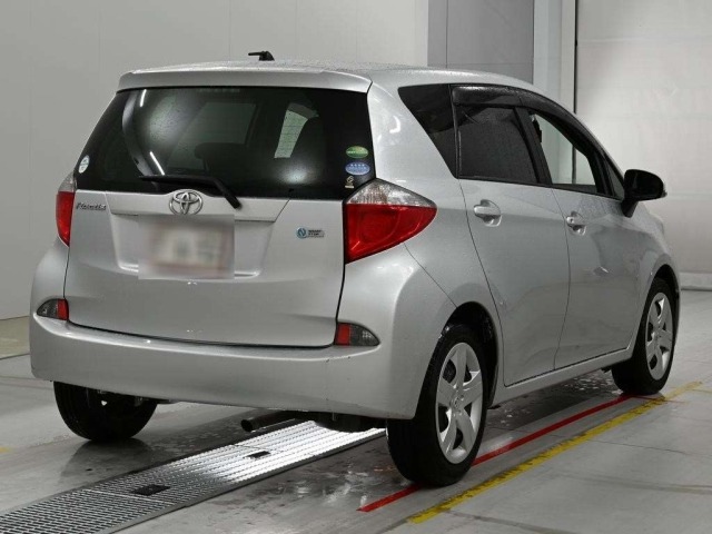 Toyota RACTIS 2013 7655696-1