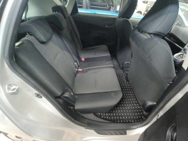 Toyota RACTIS 2013 7655696-12