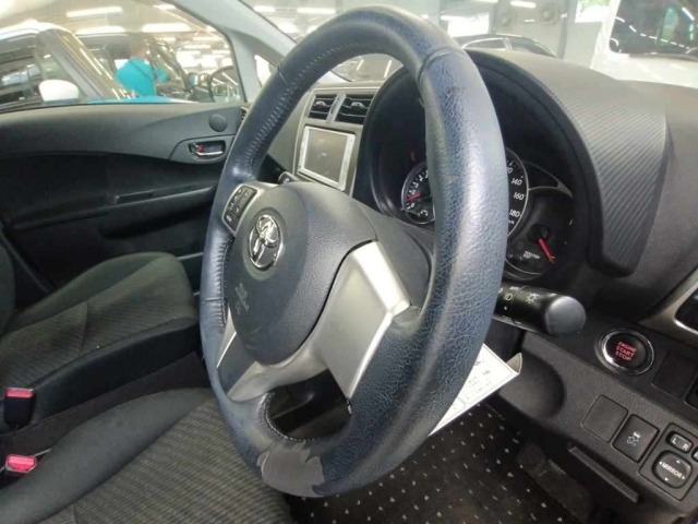 Toyota RACTIS 2013 7655696-9