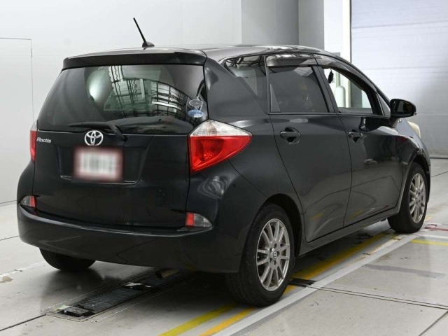 Toyota RACTIS 2011 7655710-1