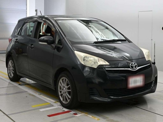 Toyota RACTIS 2011 7655710-5