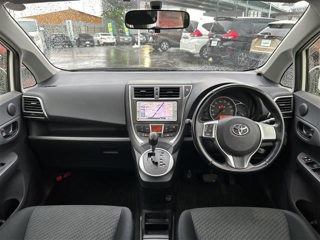 Toyota RACTIS 2012 7655736-2