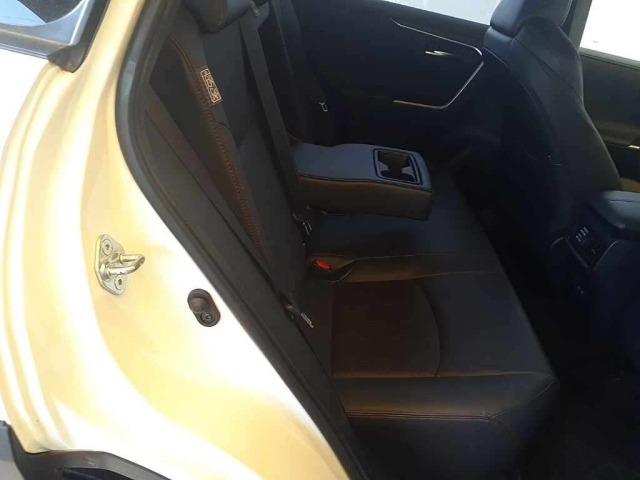 Toyota RAV4 2022 7653505-10