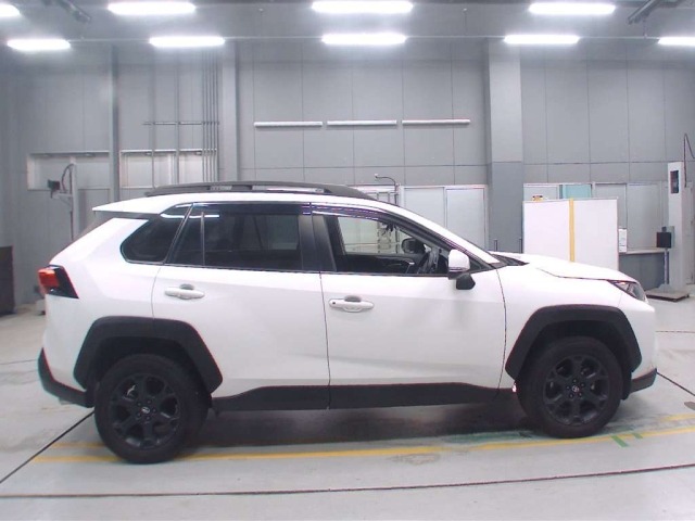 Toyota RAV4 2022 7653505-3