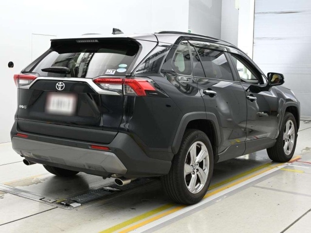 Toyota RAV4 2020 7653558-1