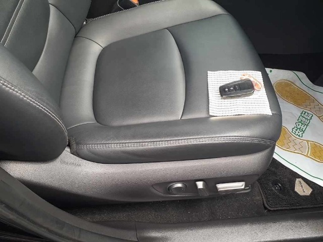 Toyota RAV4 2020 7653558-10