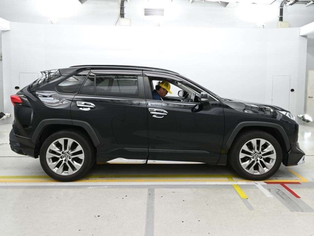 Toyota RAV4 2022 7653574-3