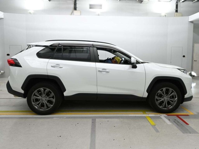 Toyota RAV4 2022 7653578-3