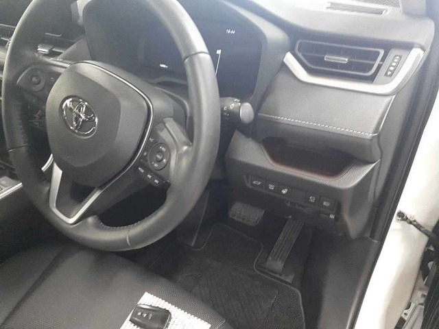 Toyota RAV4 2022 7653578-9