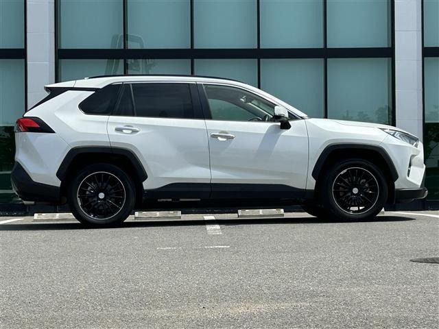 Toyota RAV4 2019 7654176-25