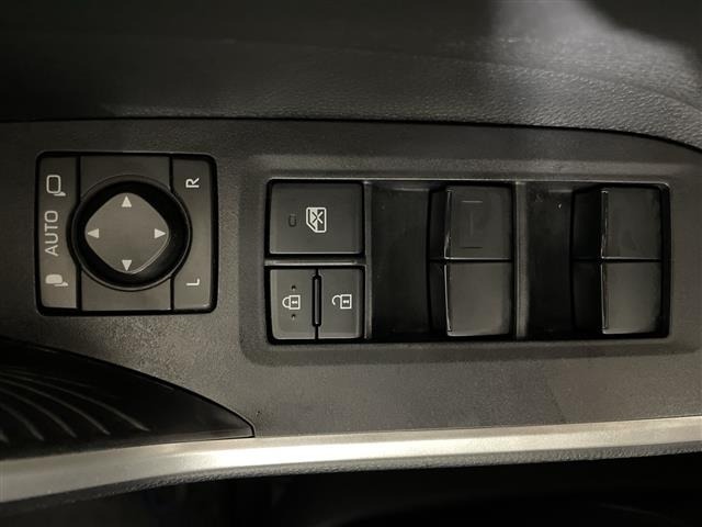 Toyota RAV4 2019 7654326-10