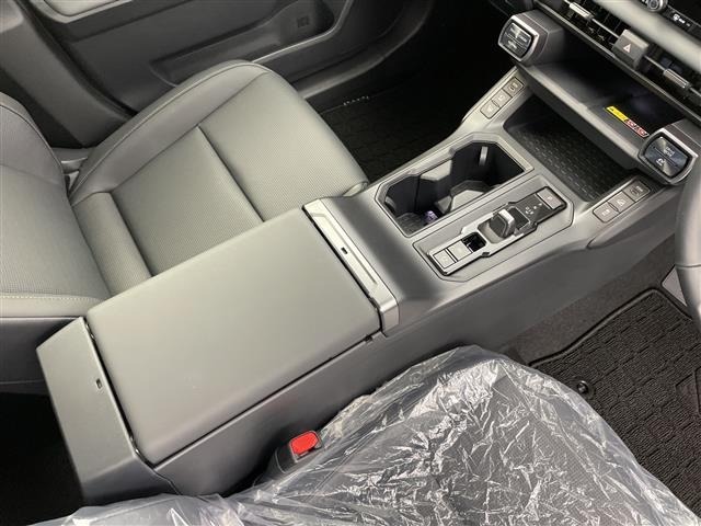 Toyota RAV4 2026 7654413-3