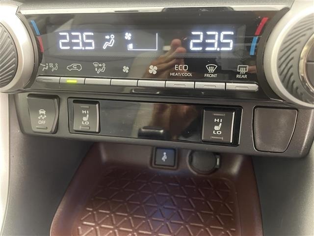 Toyota RAV4 2021 7654442-20
