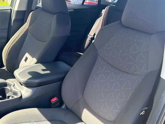 Toyota RAV4 2021 7654455-22