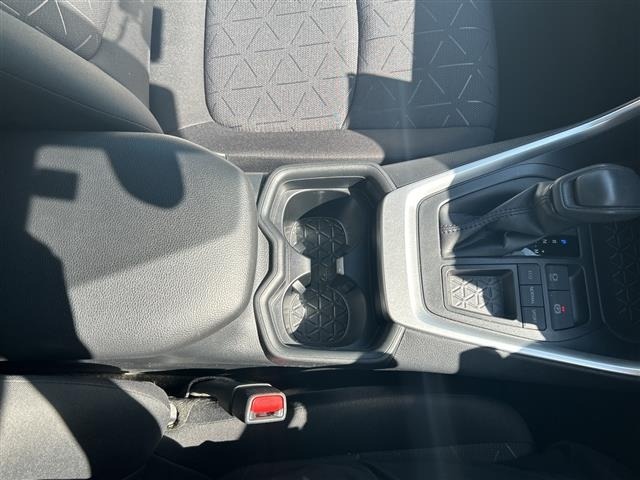 Toyota RAV4 2021 7654455-5