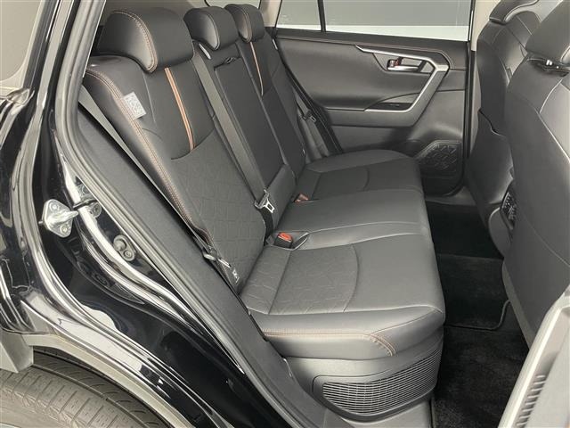 Toyota RAV4 2022 7654468-4